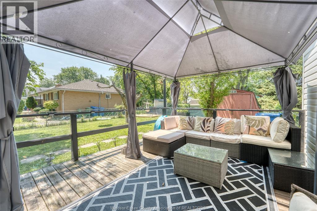 12437 ST THOMAS - 48