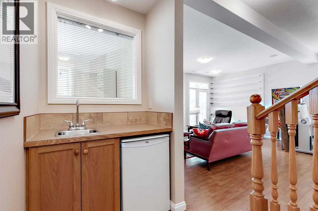 66 Royal Manor NW - 23