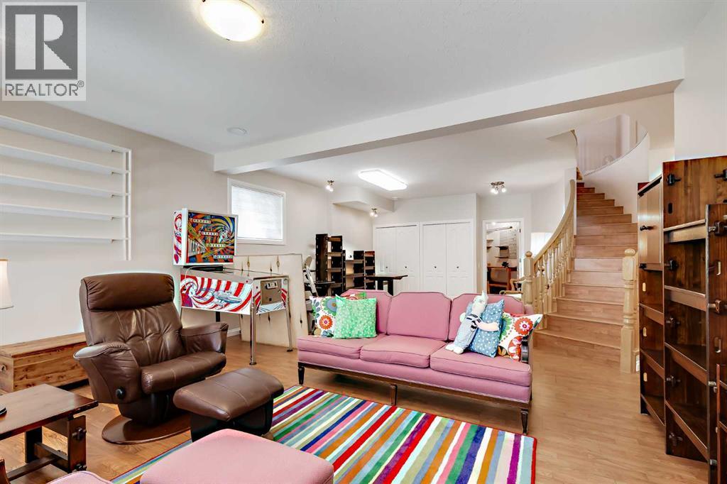 66 Royal Manor NW - 21