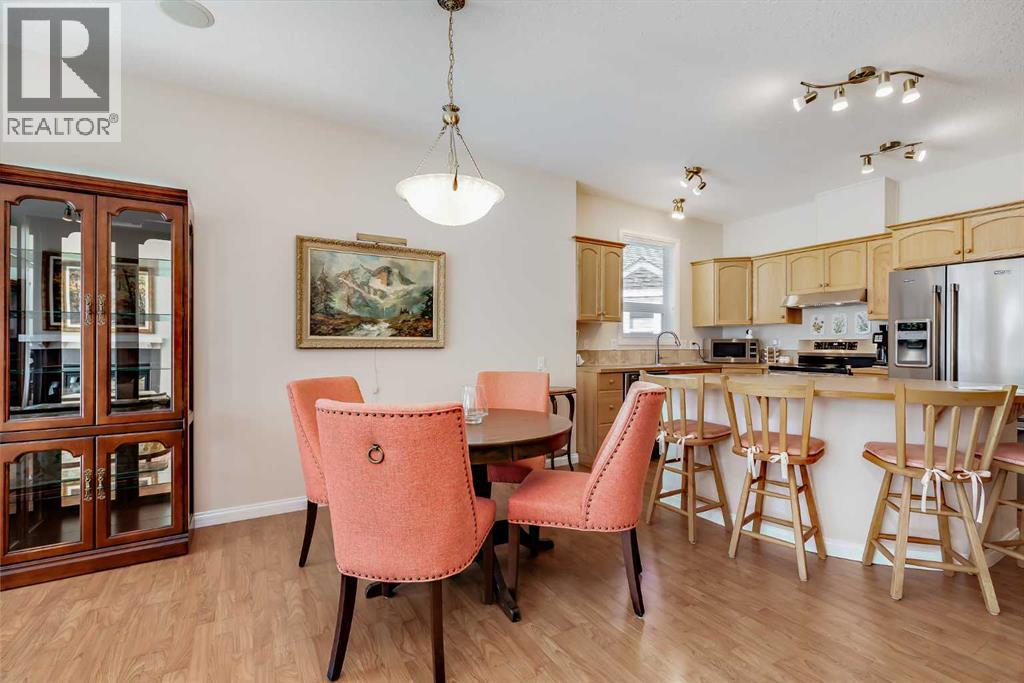66 Royal Manor NW - 7