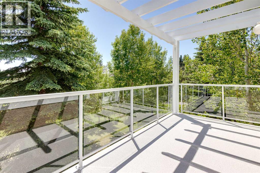 66 Royal Manor NW - 30