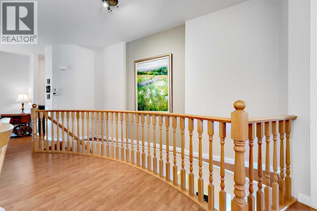 66 Royal Manor NW - 3