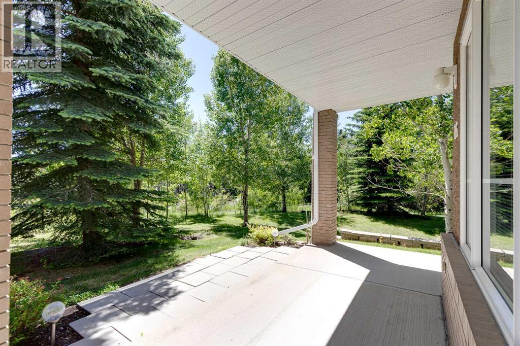 66 Royal Manor NW - 32