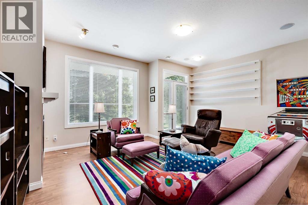 66 Royal Manor NW - 19