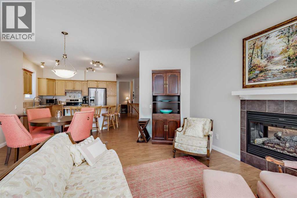 66 Royal Manor NW - 11
