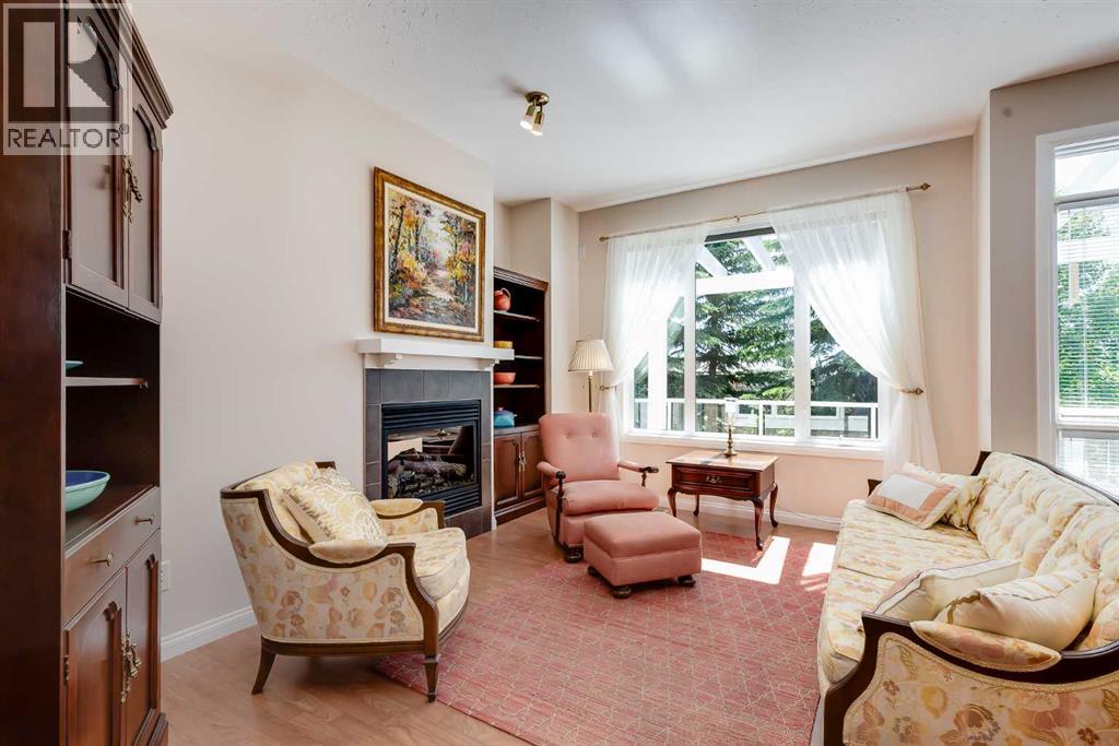 66 Royal Manor NW - 5