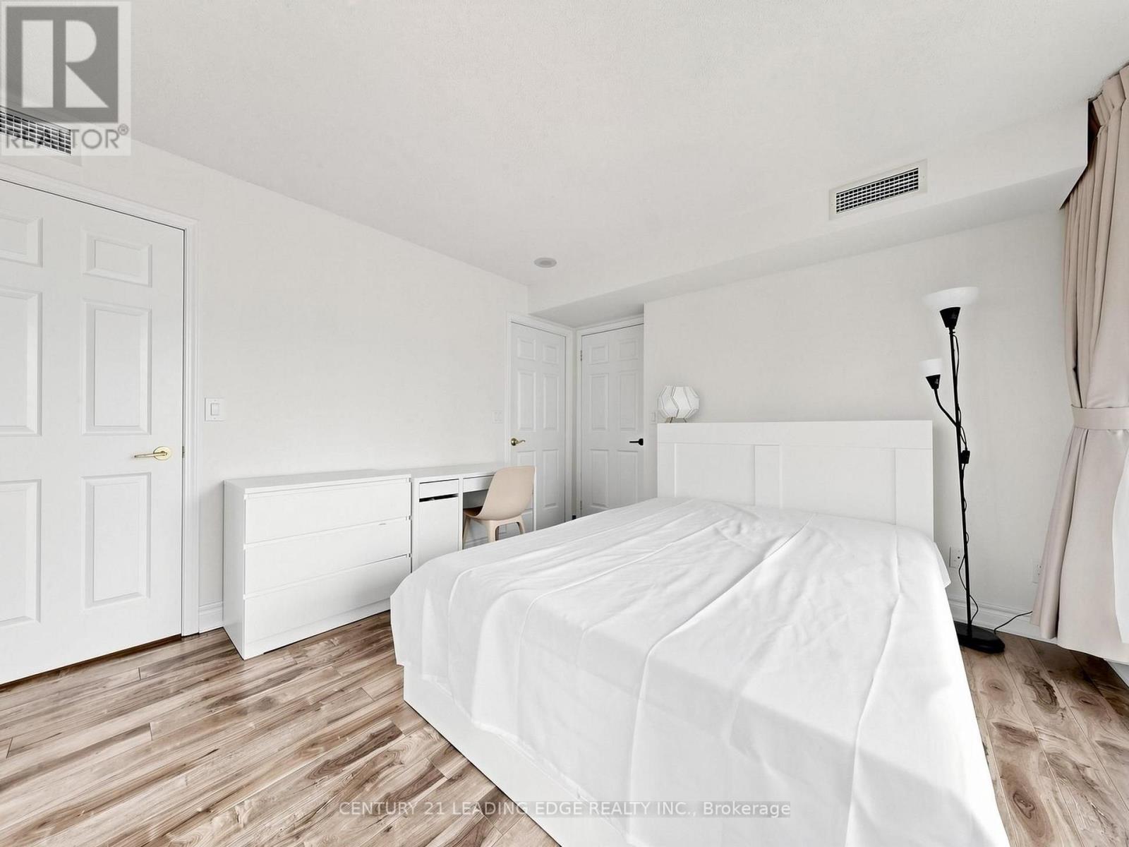 #1610 5500 YONGE STREET - 23