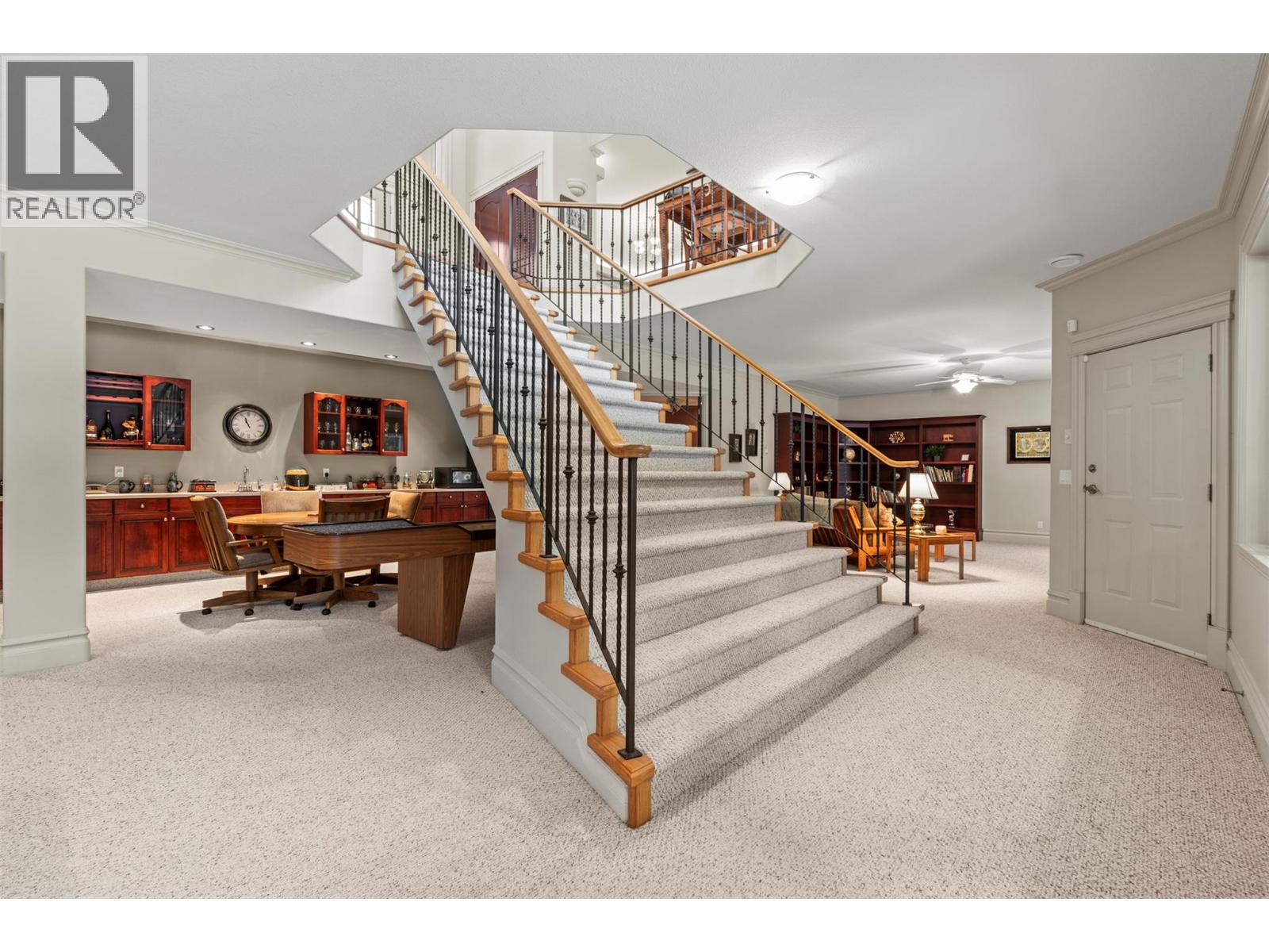 1200 Trans Canada Highway, Sicamous
