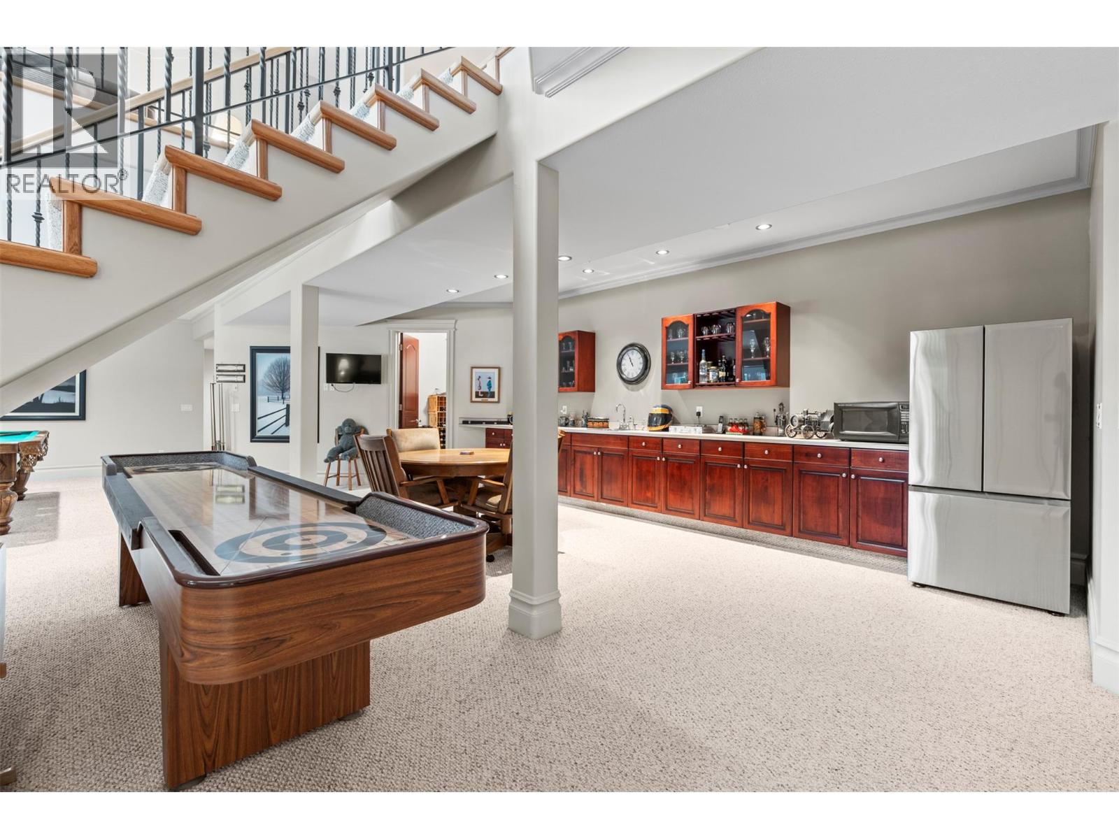 1200 Trans Canada Highway, Sicamous