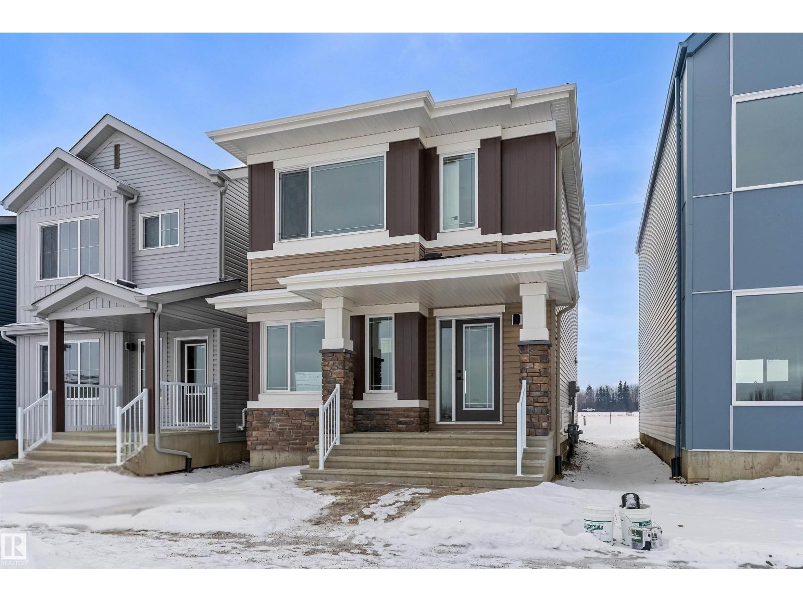 1068 MCLEOD AV - 2