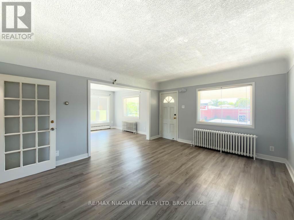 5576 DESSON AVENUE - 4