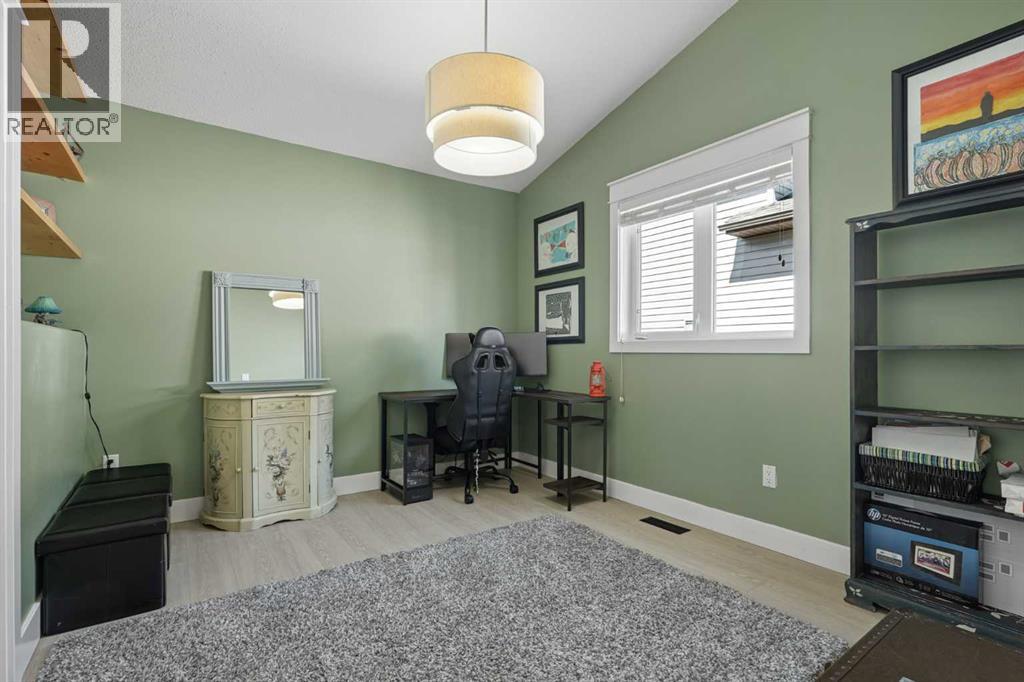 27 Firelight Way W - 13