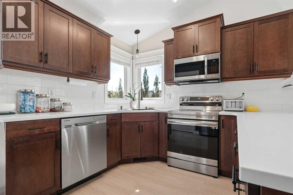 27 Firelight Way W - 11