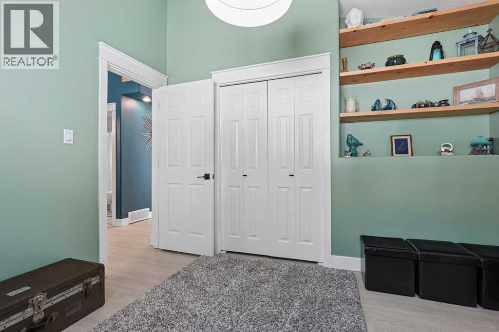 27 Firelight Way W - 14