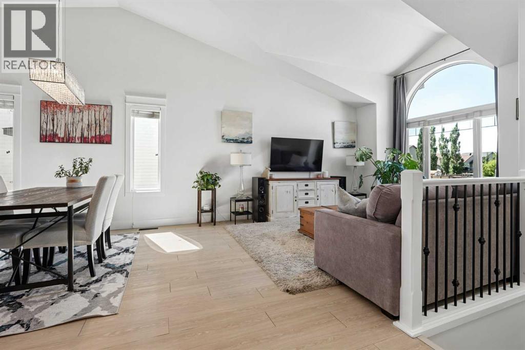 27 Firelight Way W - 3