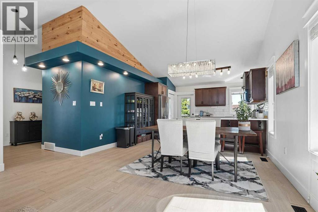 27 Firelight Way W - 6