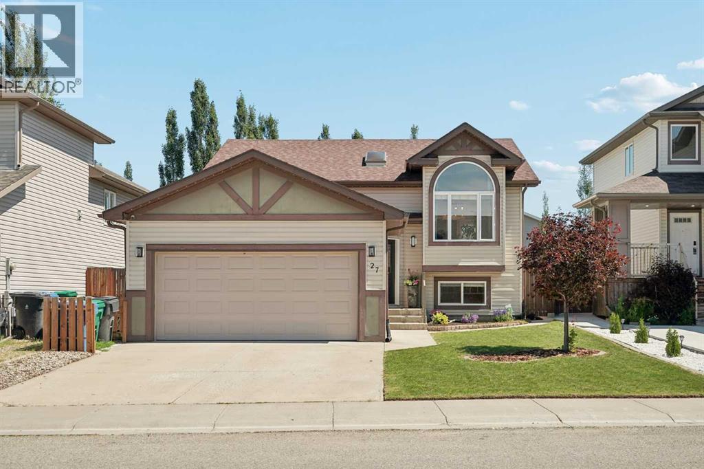 27 Firelight Way W - 1