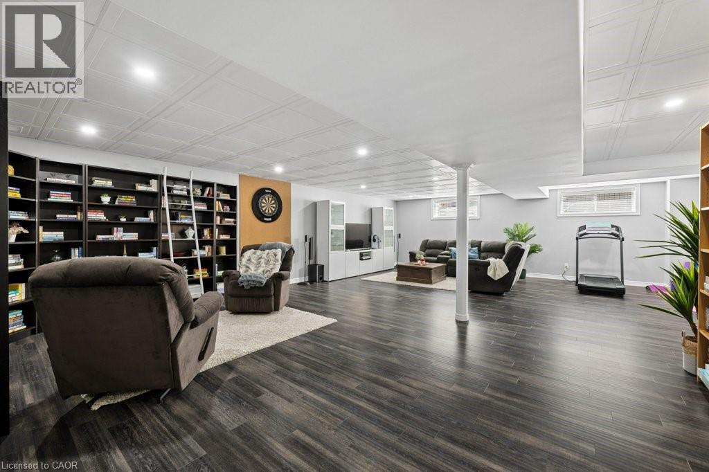 366 TOWNSEND Drive - 30