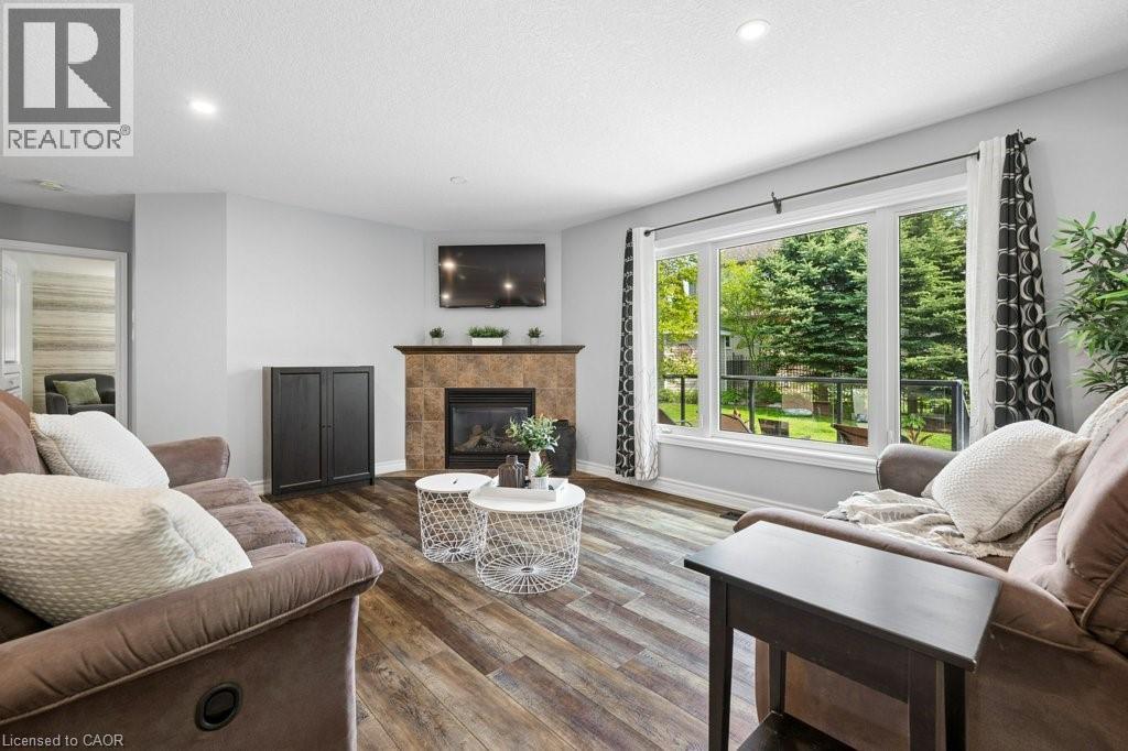 366 TOWNSEND Drive - 19