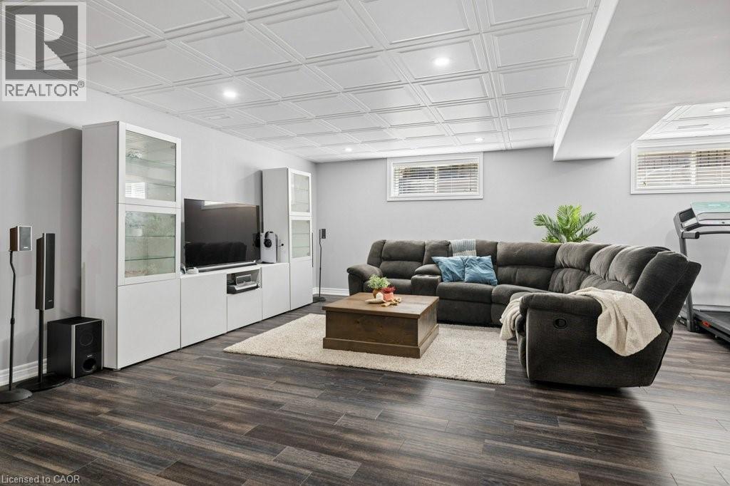 366 TOWNSEND Drive - 32