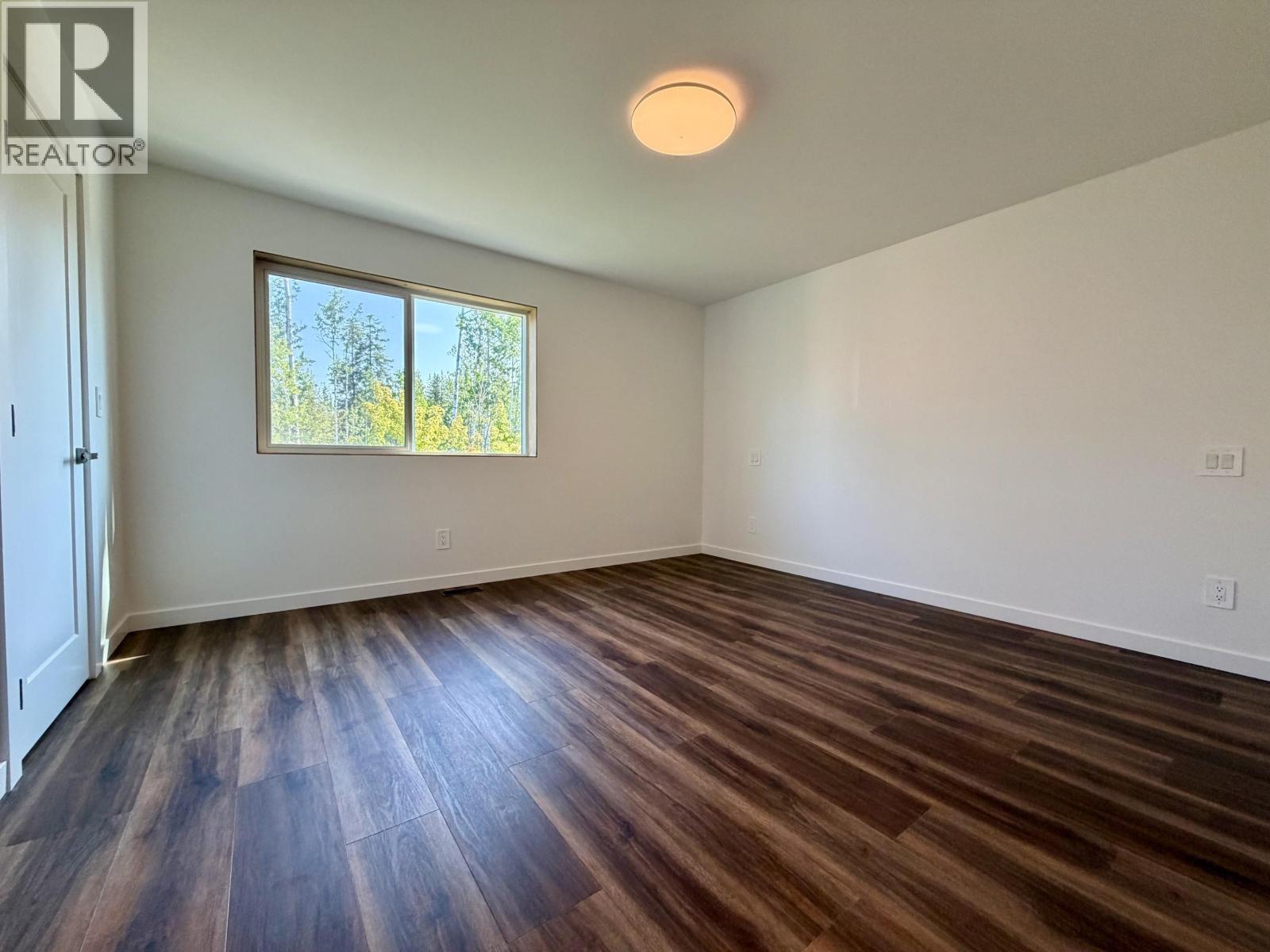 1821 SPRUCE DRIVE - 19