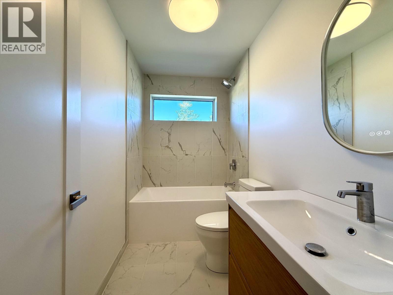1821 SPRUCE DRIVE - 21