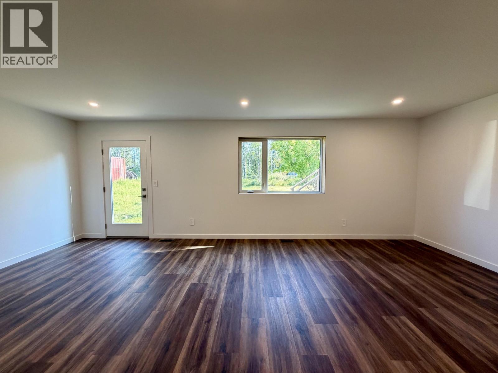 1821 SPRUCE DRIVE - 22