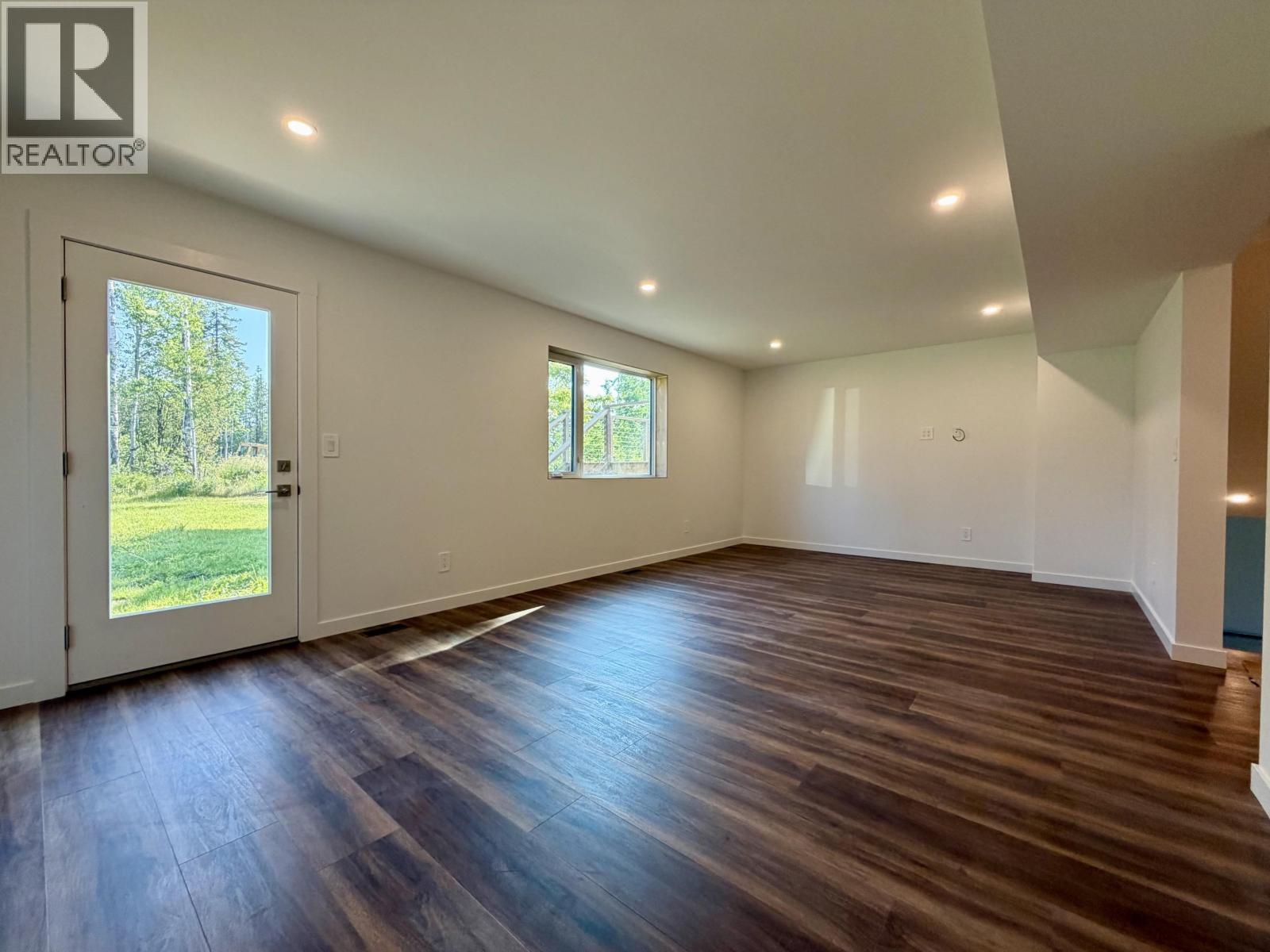 1821 SPRUCE DRIVE - 23