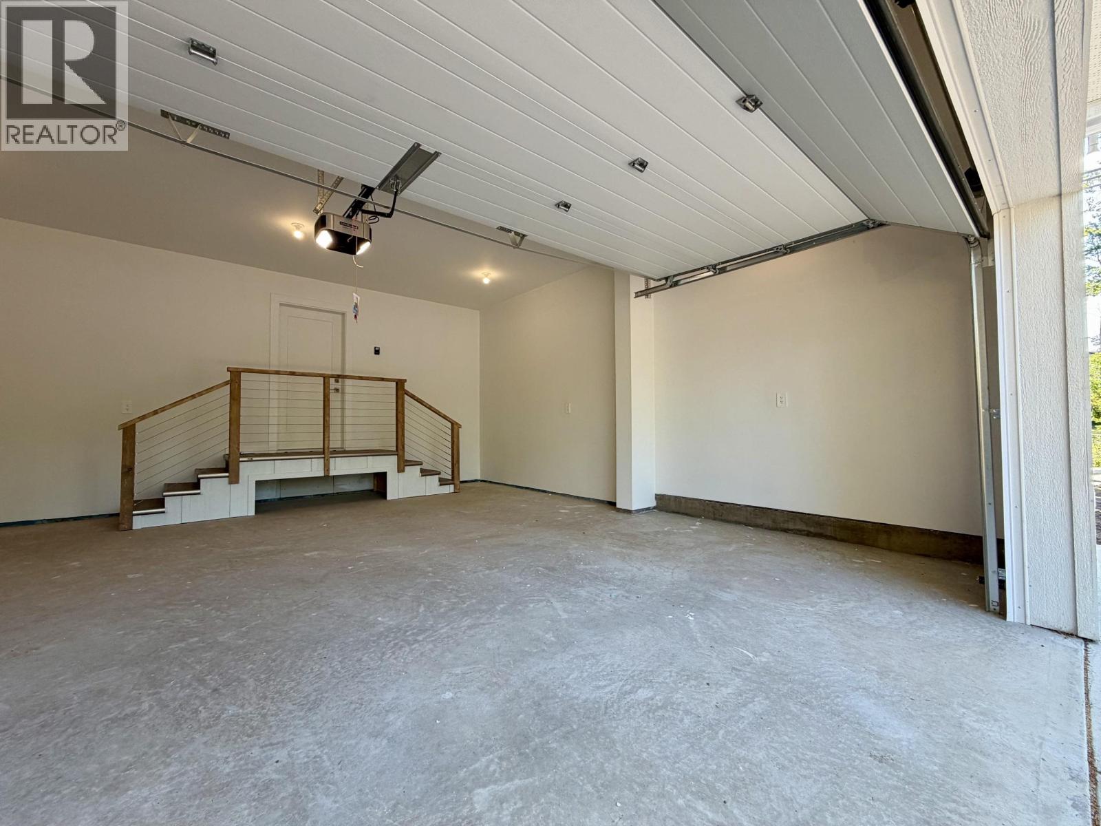 1821 SPRUCE DRIVE - 27
