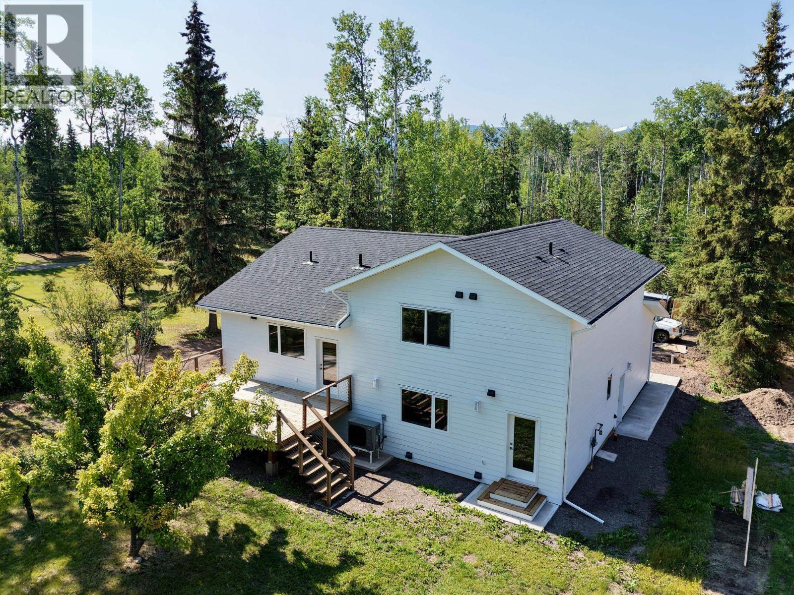 1821 SPRUCE DRIVE - 35