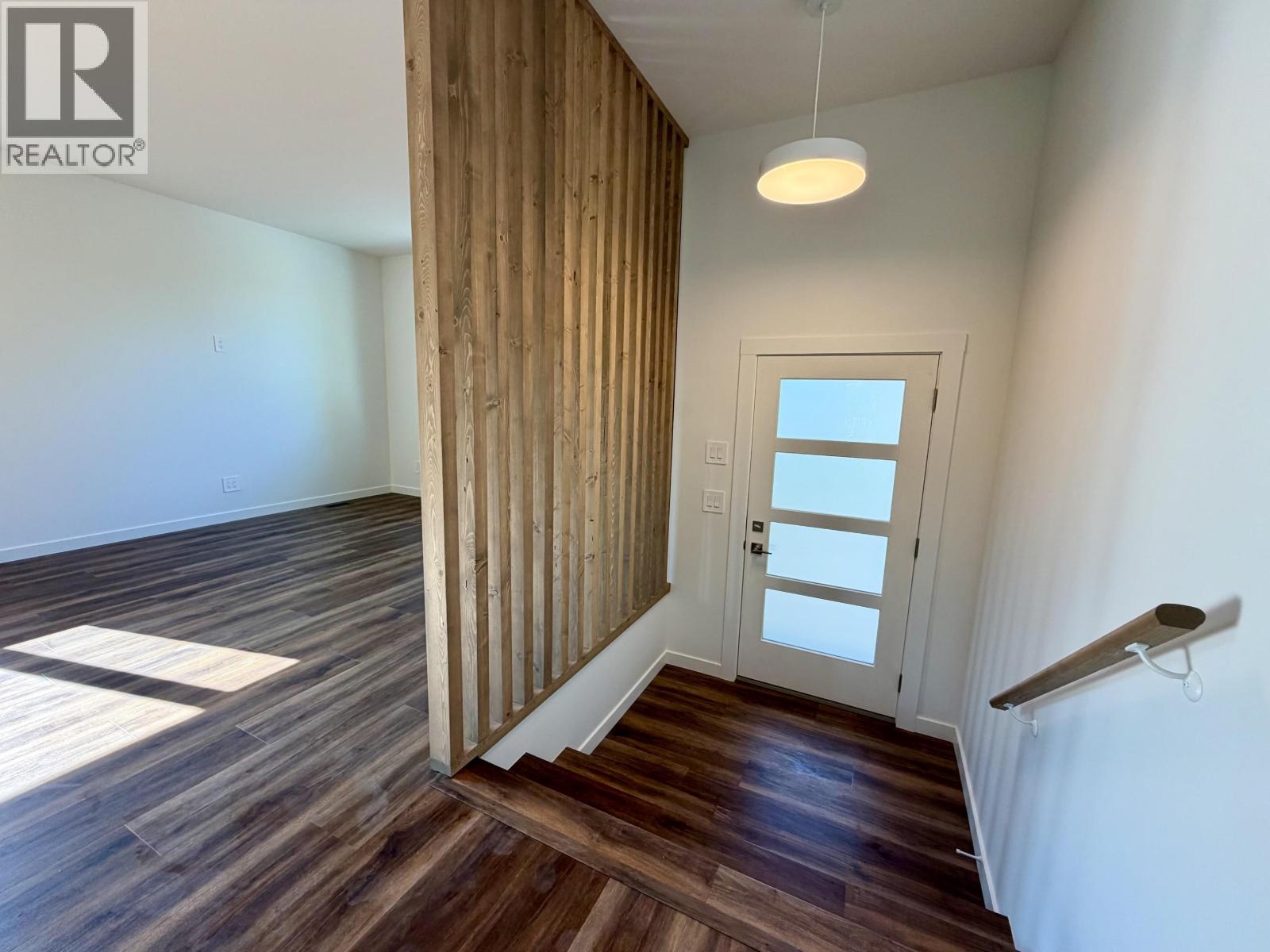 1821 SPRUCE DRIVE - 5