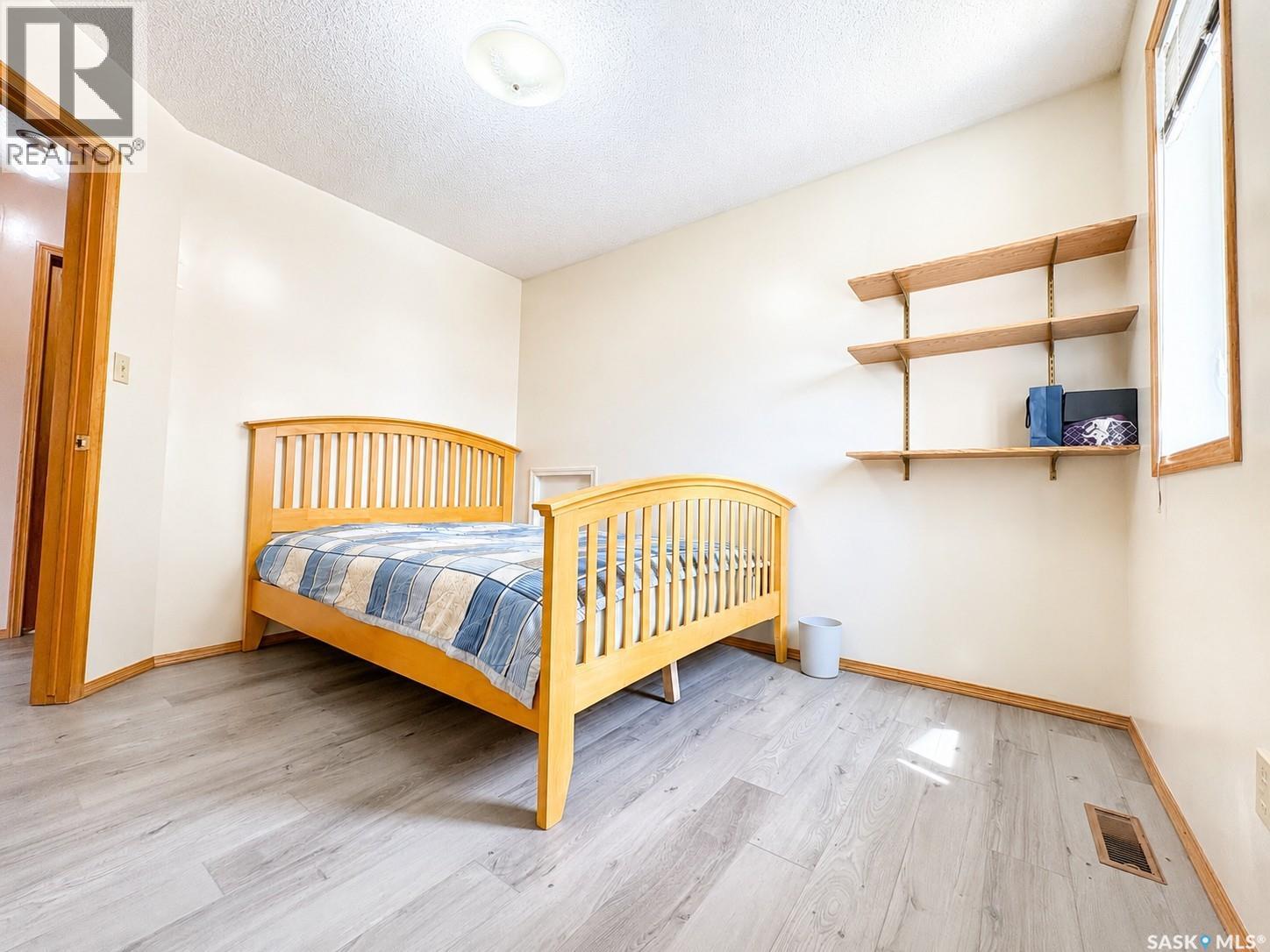 5503 Ballantine COURT - Image 14