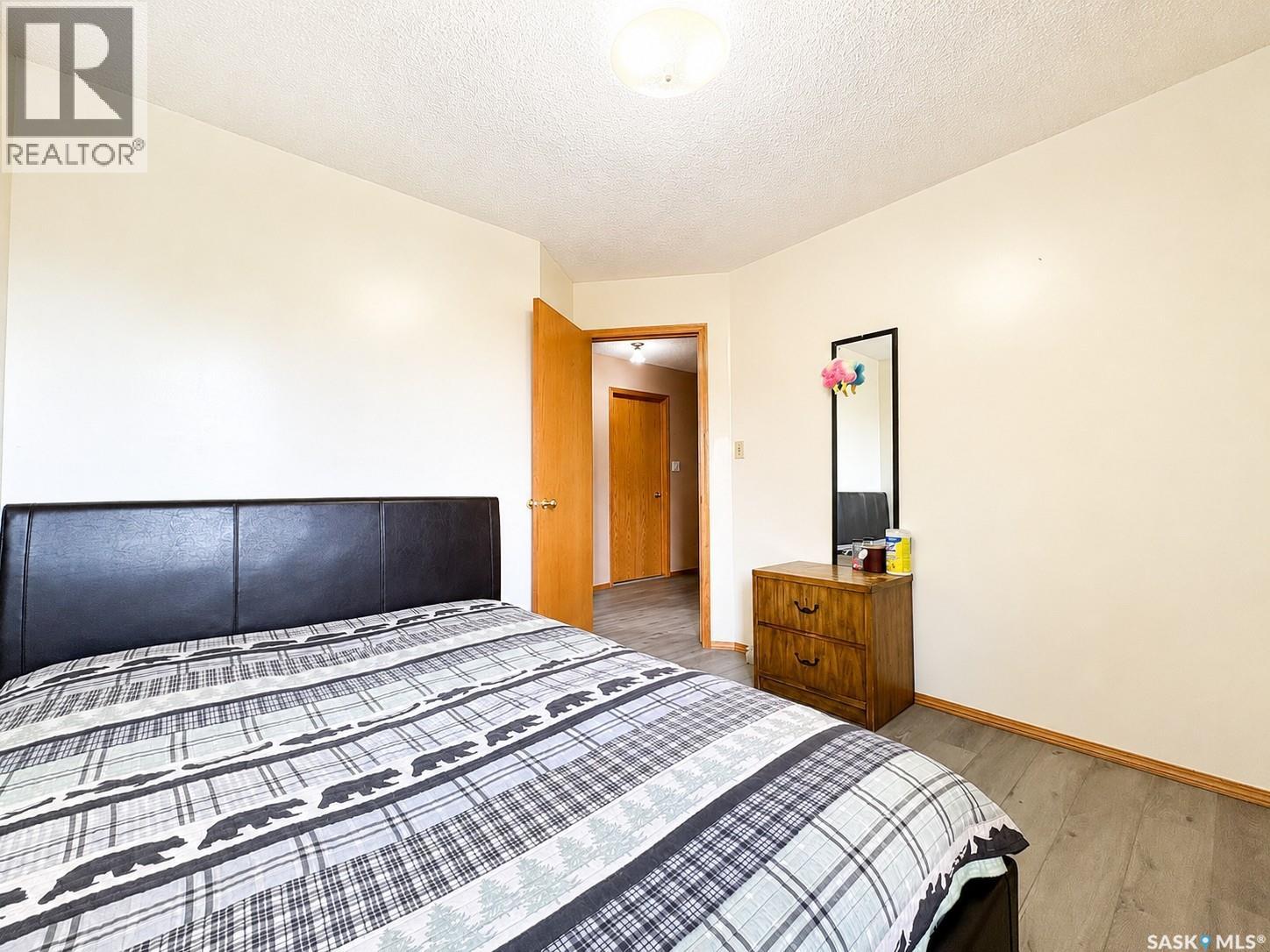 5503 Ballantine COURT - Image 12