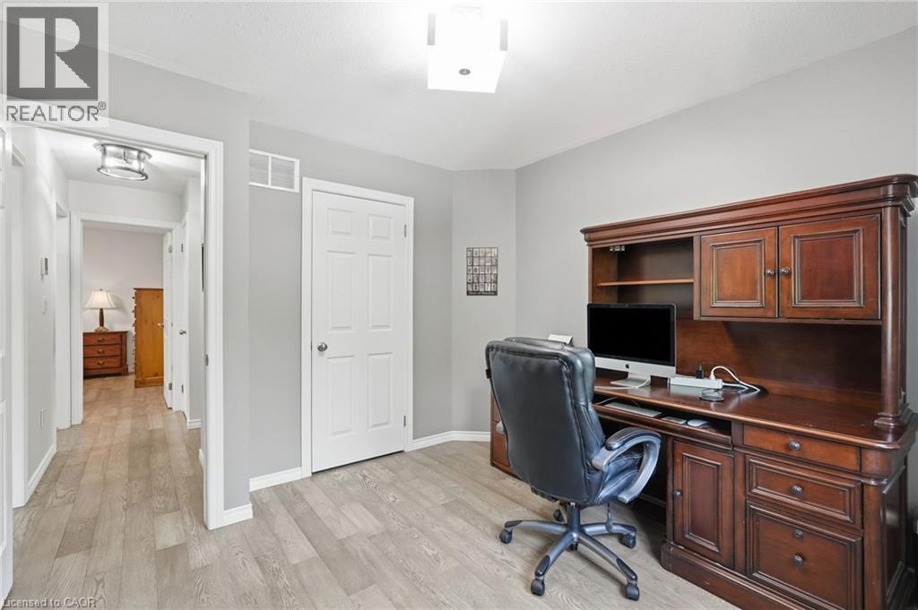 40 MAICH Crescent - 20