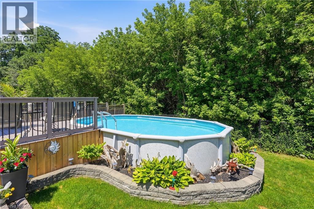 40 MAICH Crescent - 36