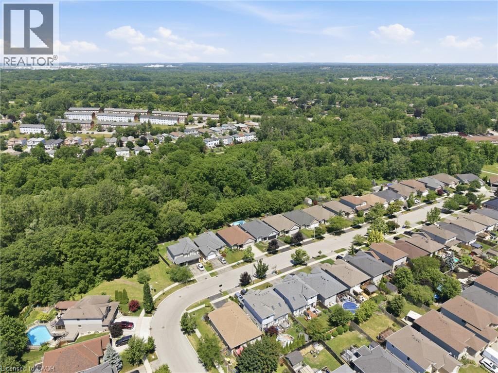 40 MAICH Crescent - 42
