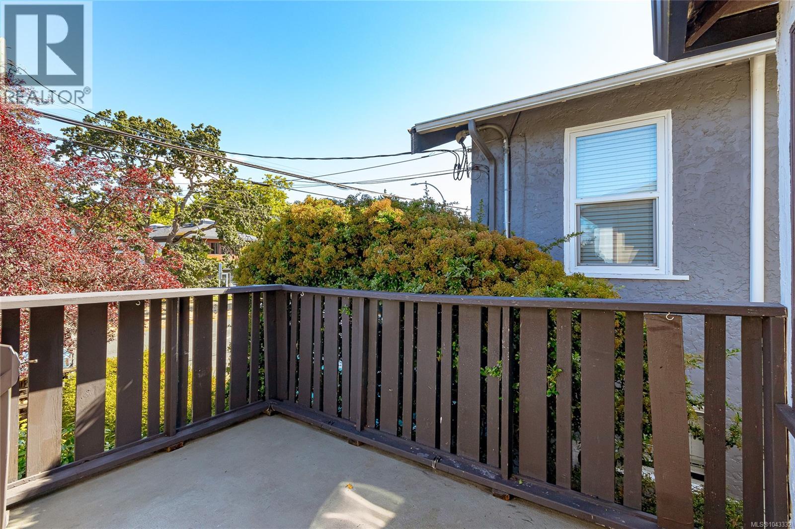 1645 Haultain St - 27