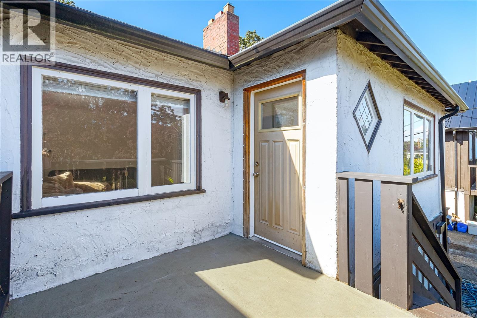 1645 Haultain St - 3