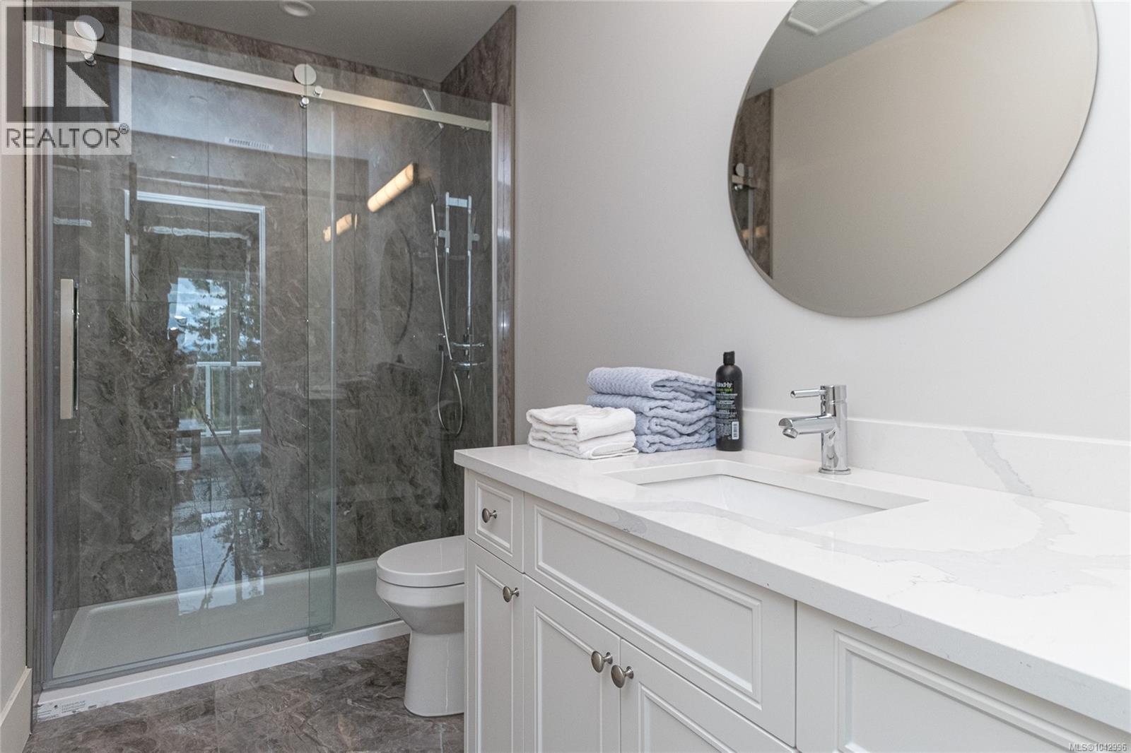 3981 Goldstream Heights Dr - 32