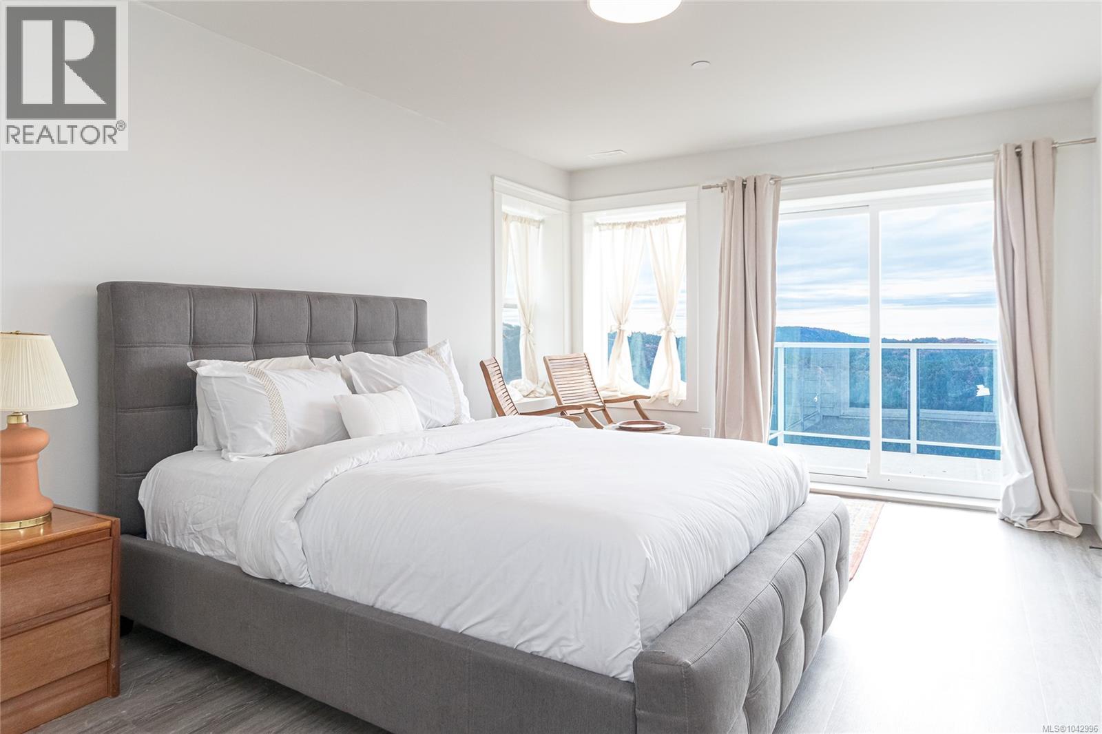 3981 Goldstream Heights Dr - 34