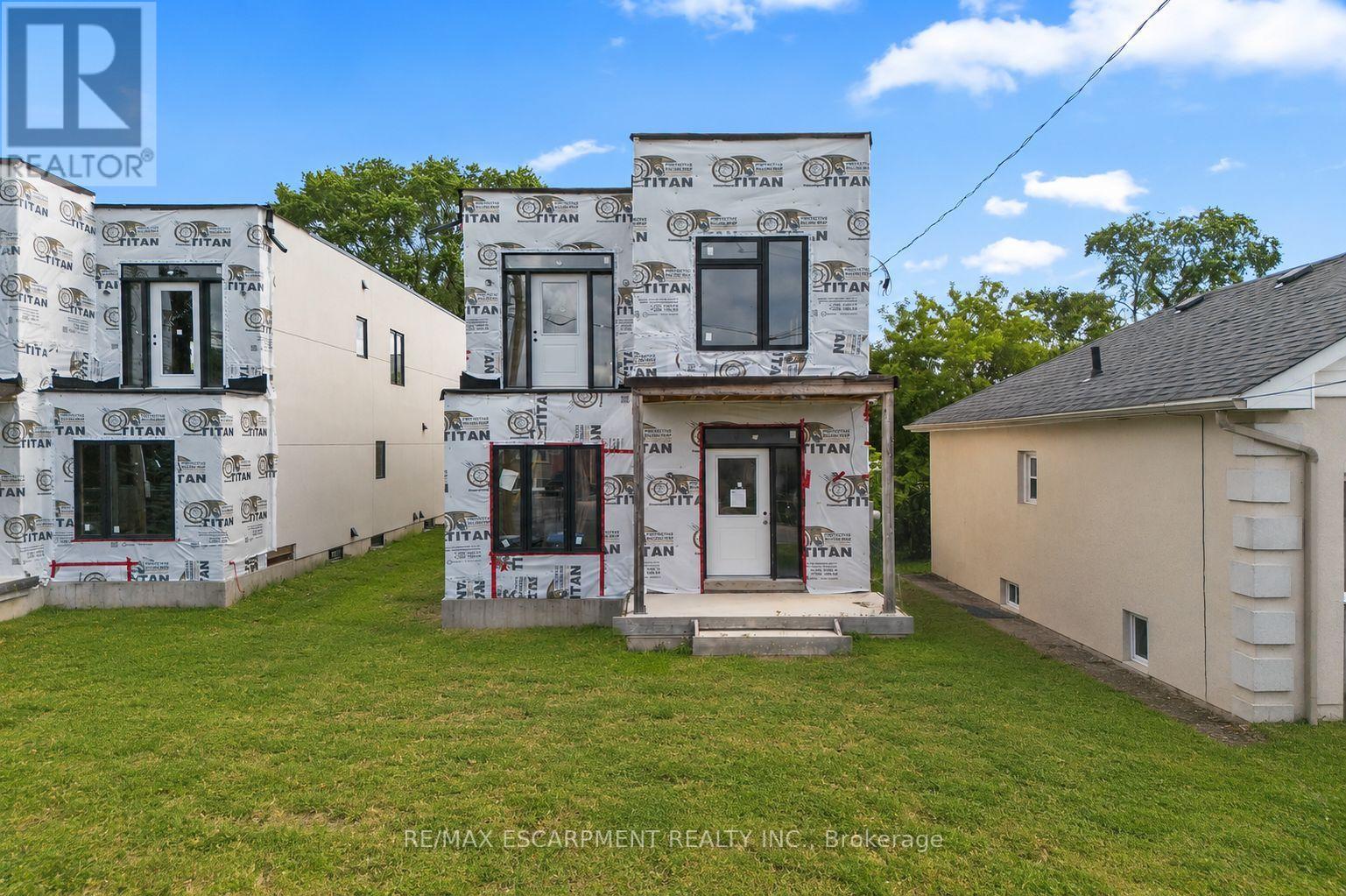1033 ALEXANDRA AVENUE - 7