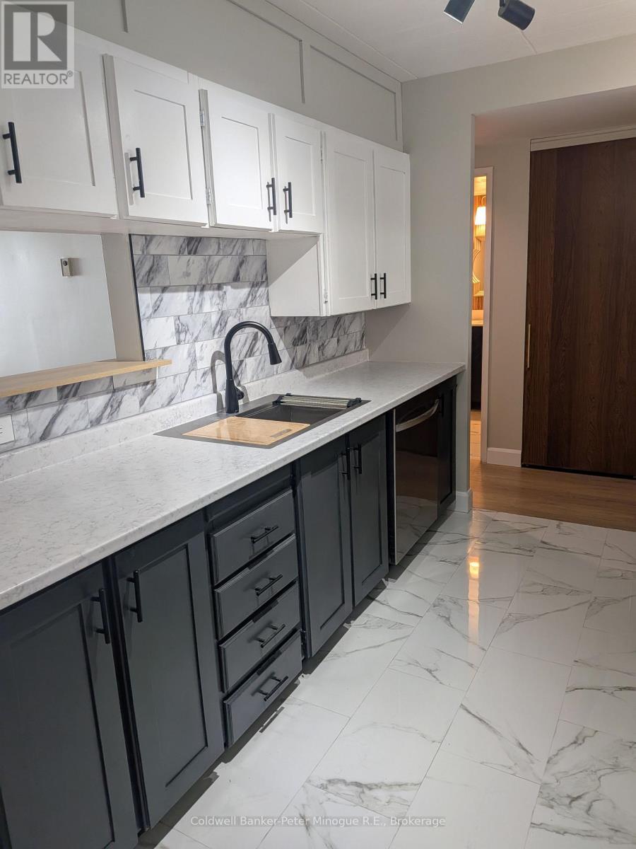 #103 425 WILLIAM STREET - 13