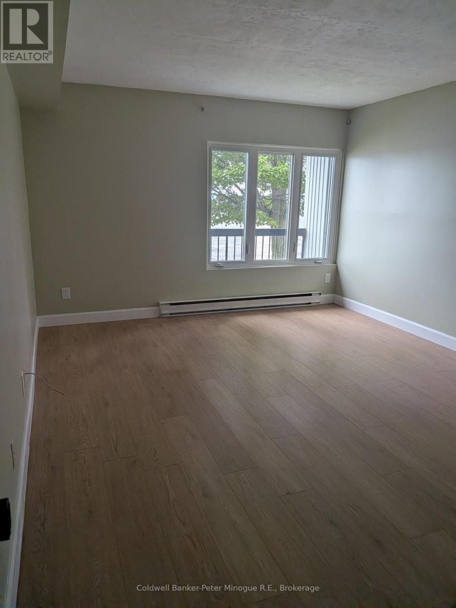#103 425 WILLIAM STREET - 21