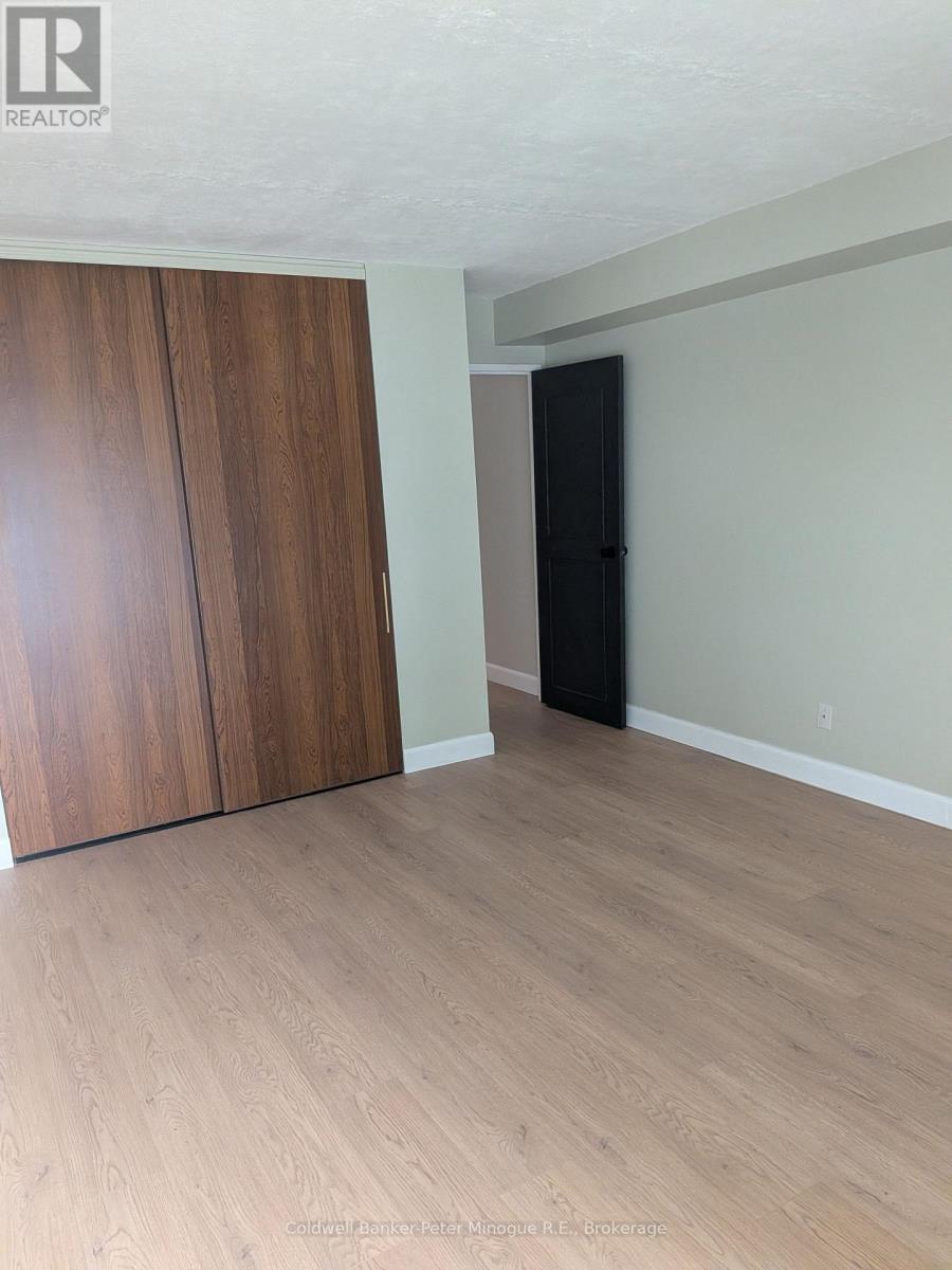 #103 425 WILLIAM STREET - 23