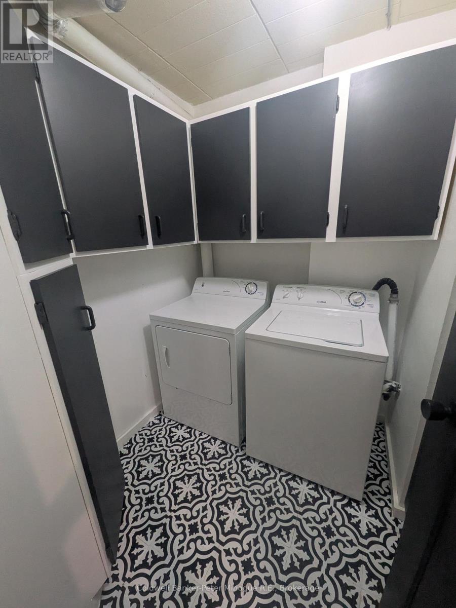 #103 425 WILLIAM STREET - 30