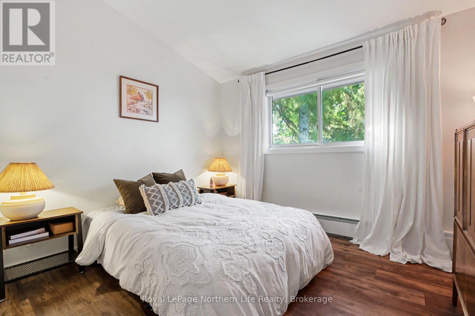 250 RICHARD ROAD - 10