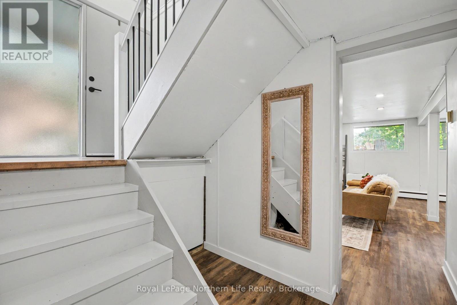 250 RICHARD ROAD - 19