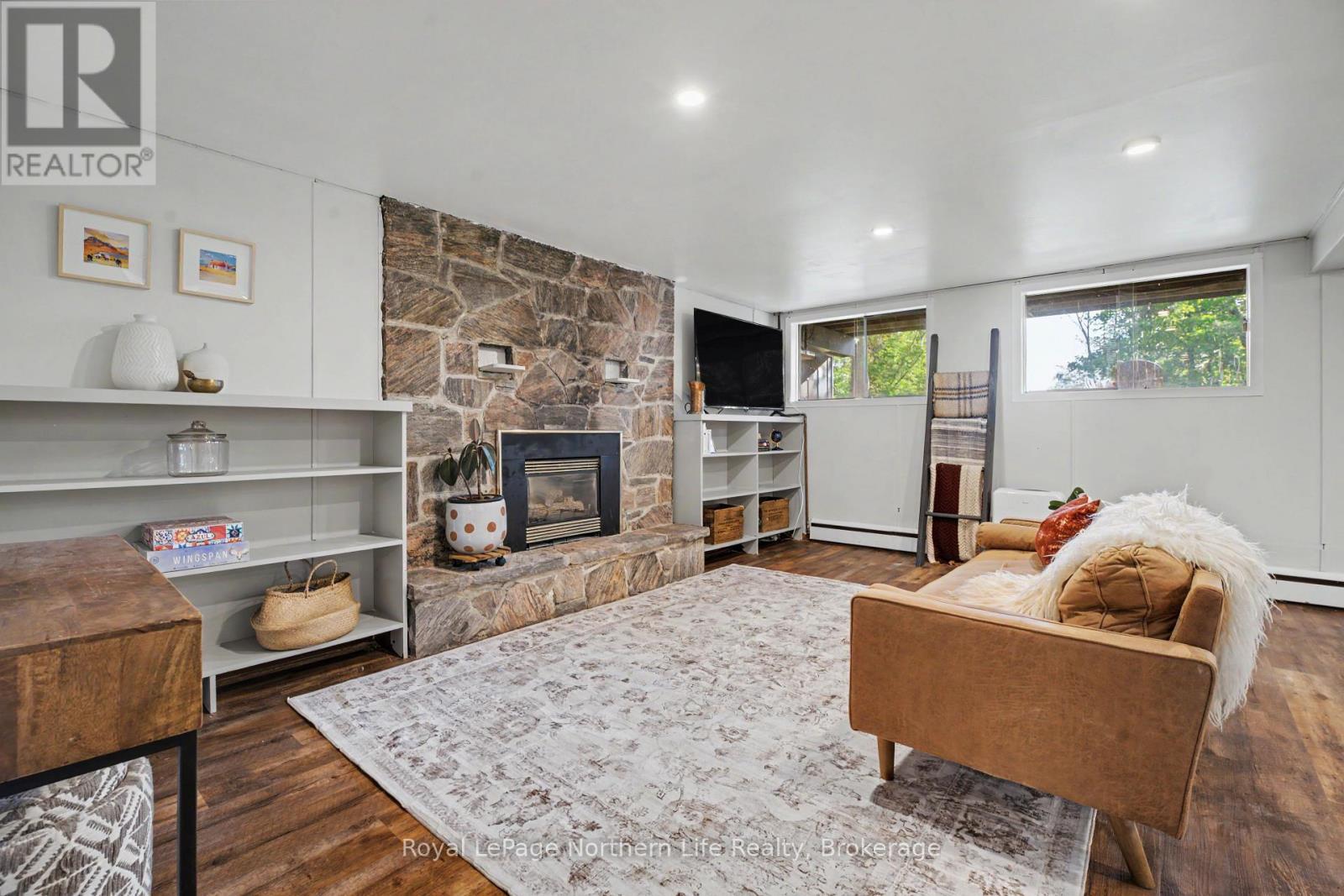 250 RICHARD ROAD - 20