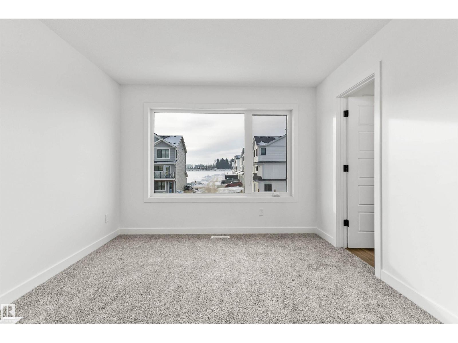 1218 MCLEOD AV - 24