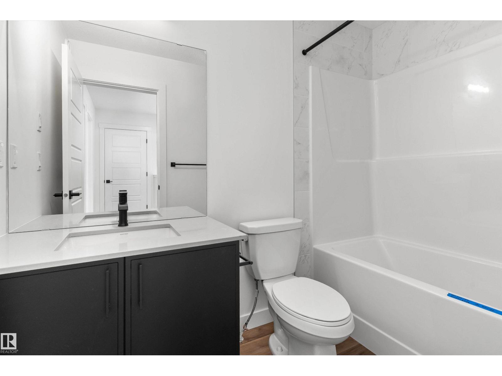1218 MCLEOD AV - 22